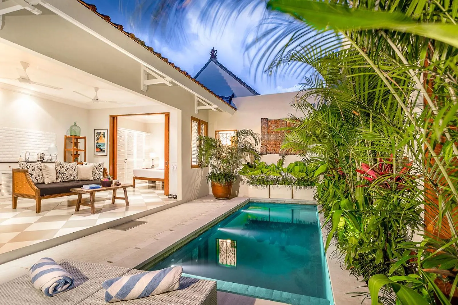 Beautiful 1 Bedroom Villa In Perfect Location Seminyak